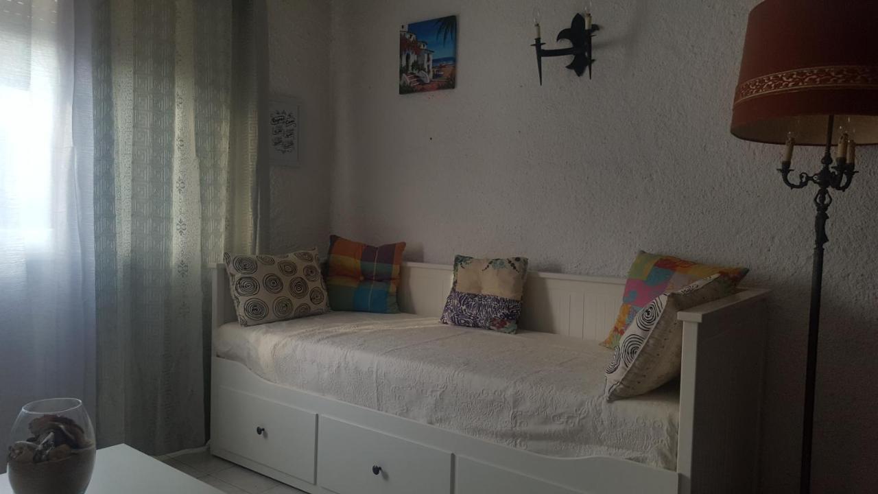 Quarteira Home Beach ¦ Férias Tranquilas a 1KM da Praia Extérieur photo